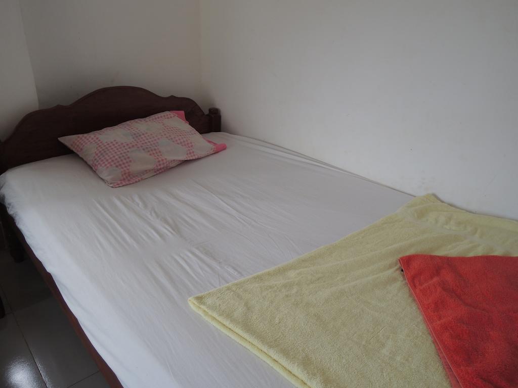 Meas Family Homestay Angk Ta Saom Exterior photo